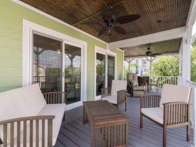 Deck with Outdoor Furniture